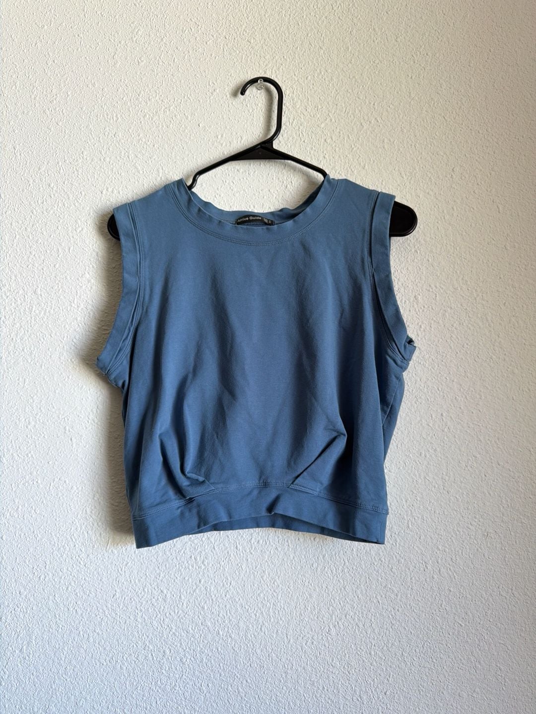 Arrive Guide Women's Cinched Waist Sleeveless Crop Top, Size Medium 2