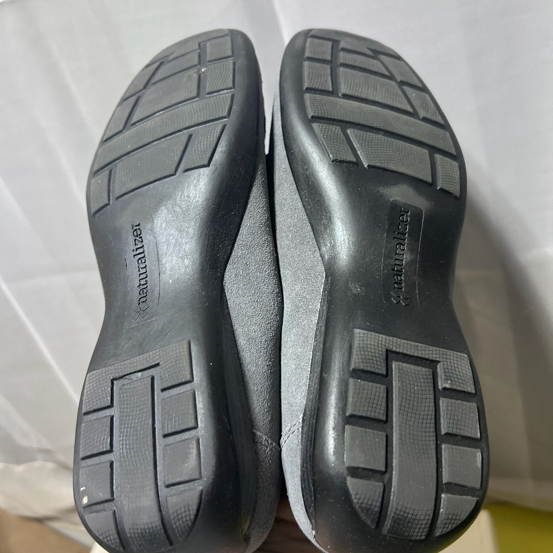 Naturalizer Carletta Grey Suede Penny Loafers 11