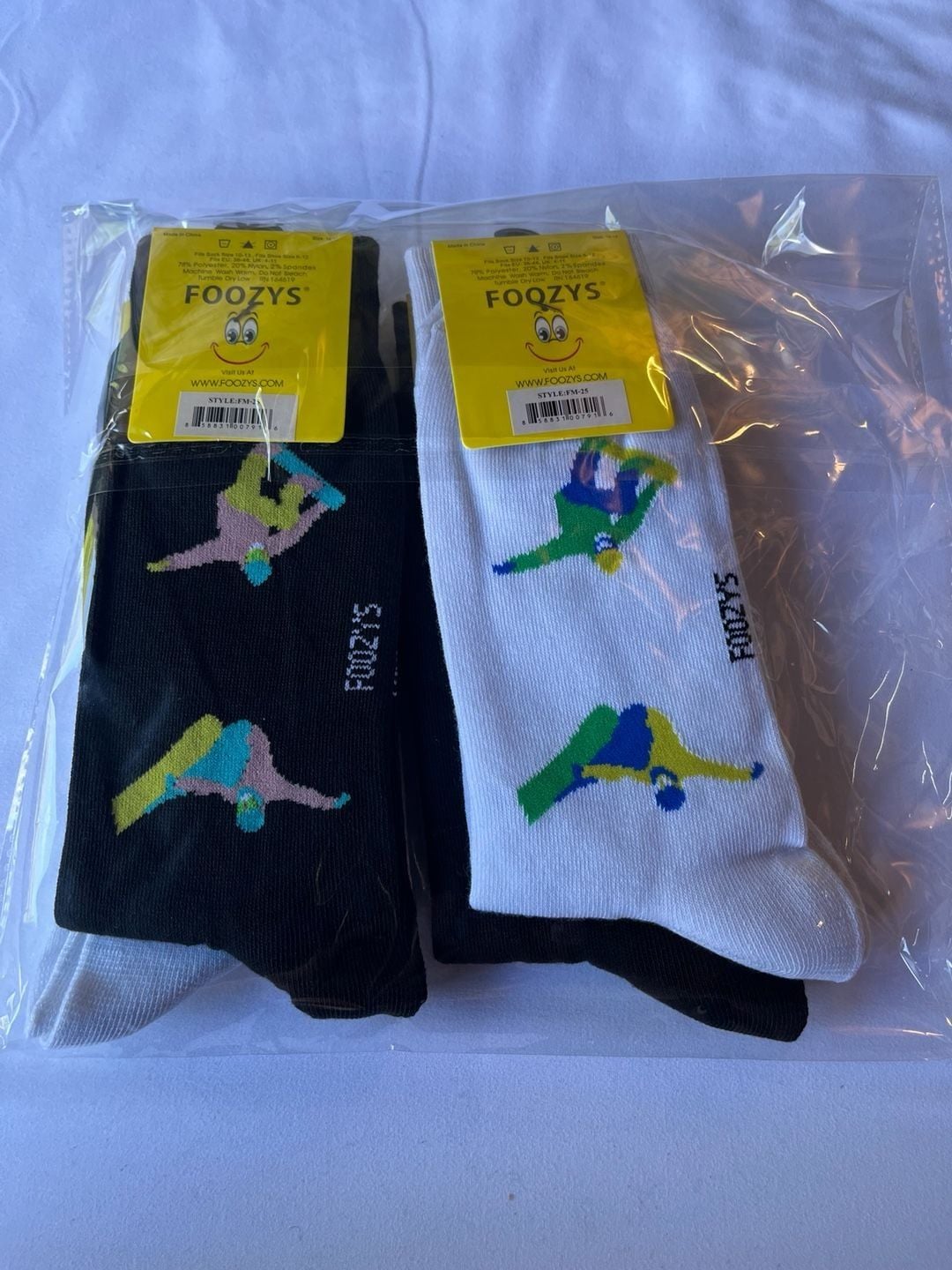 Foozys Men's Snowboarder Graphic Crew Socks 2-Pair Pack 2