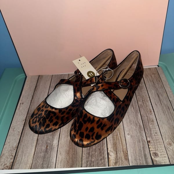 A New Day Leopard Print Cross Strap Mary Jane Flats Size 11