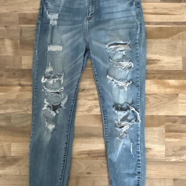 Cello High Rise Heavily Distressed Skinny Jeans Size 9/29