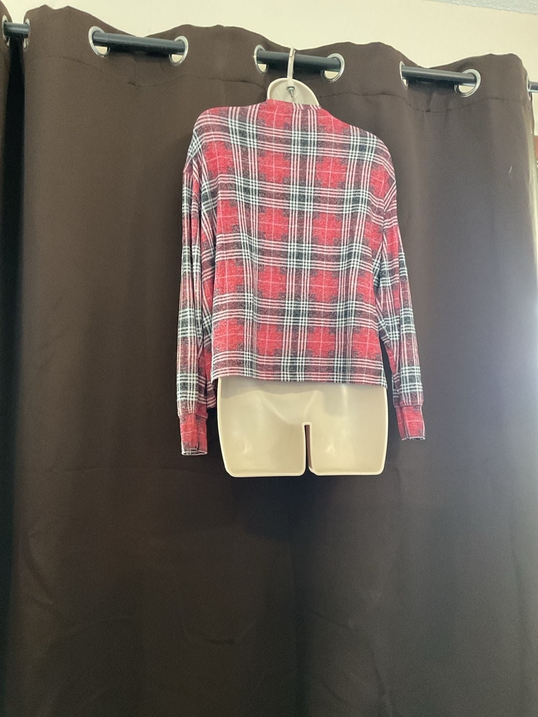 PINK Victoria's Secret Red Plaid Long Sleeve Sleepwear Top Size Small 2