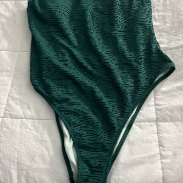 Cupshe Dark Green Textured Tie-Back One-Piece Swimsuit Size XL