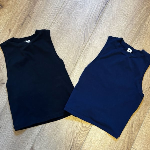 Yogalicious Airlite Melissa Crop Tank Top Set of 2 Black and Navy Size XS