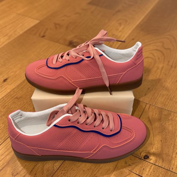 RACHEL Rachel Roy Riz Pink Low Top Sneakers Size 9M