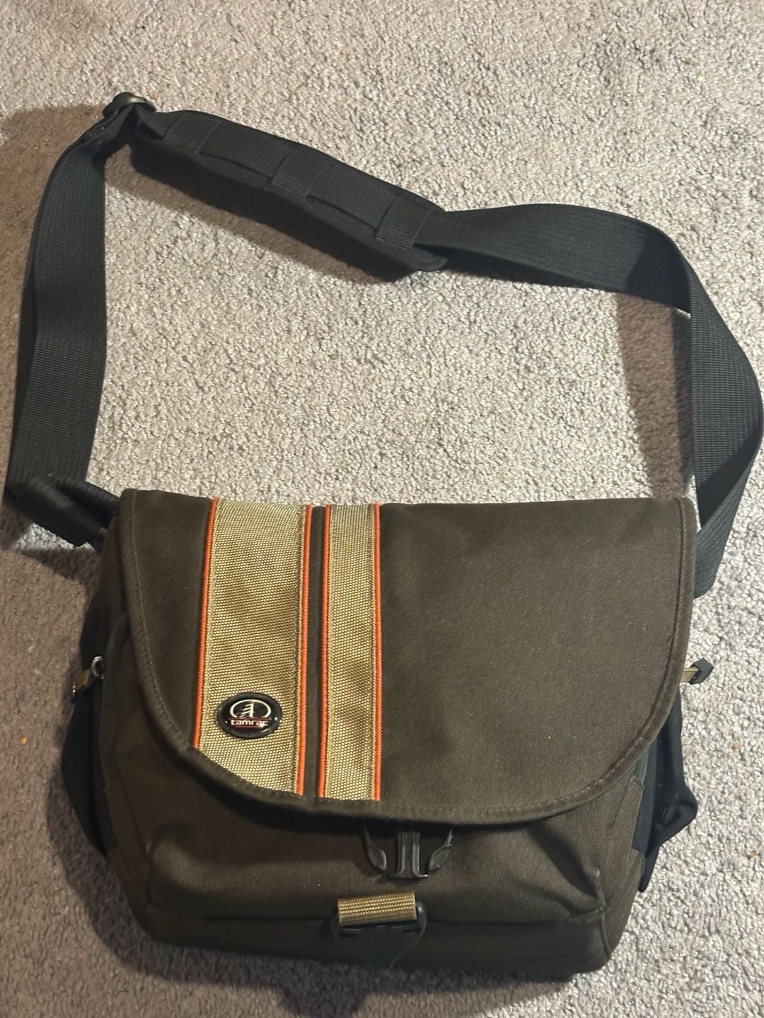 Tamrac 3445 Rally 5 (Brown/Tan) Camera Bag Great Condition 1