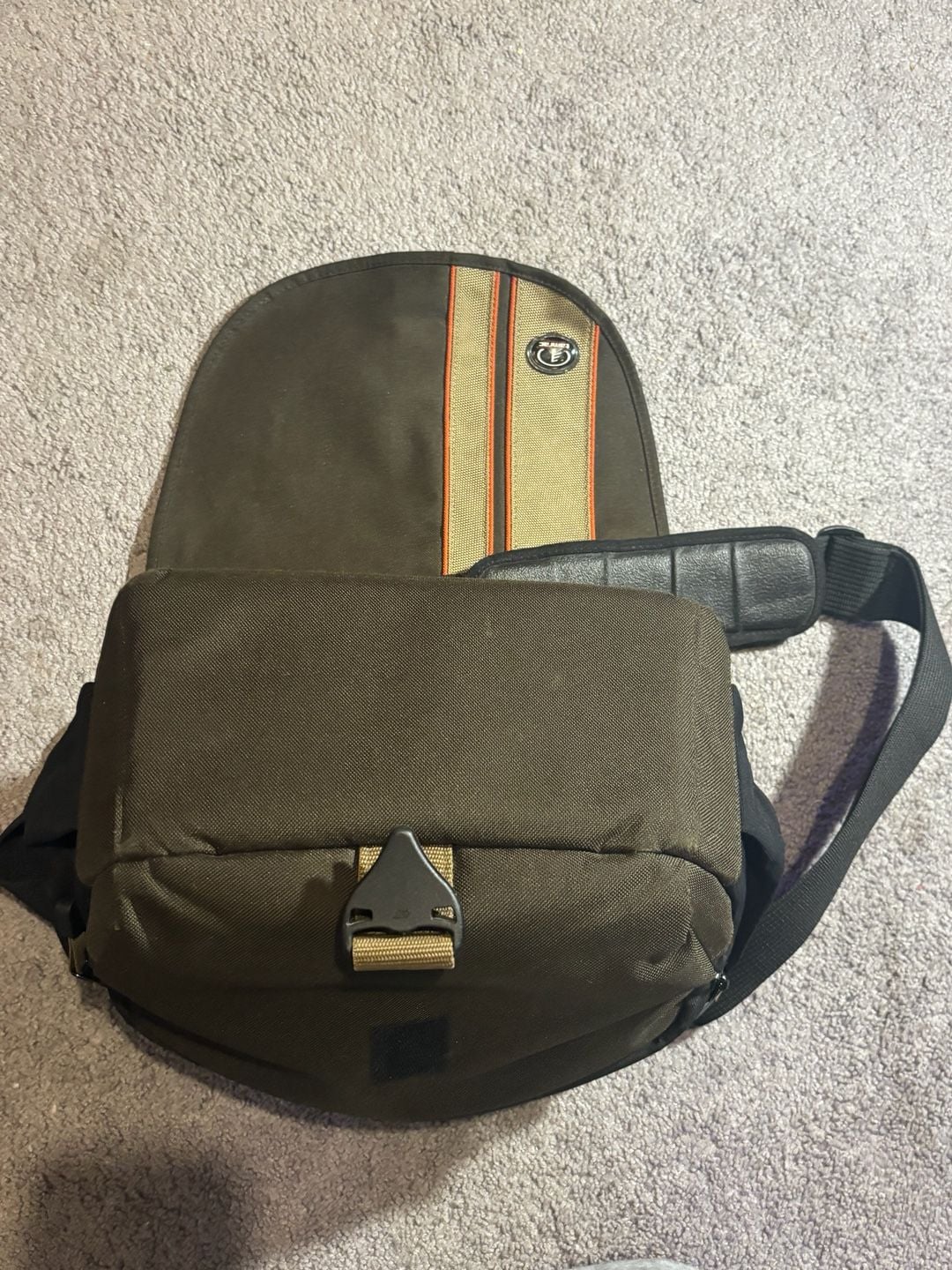 Tamrac 3445 Rally 5 (Brown/Tan) Camera Bag Great Condition 5