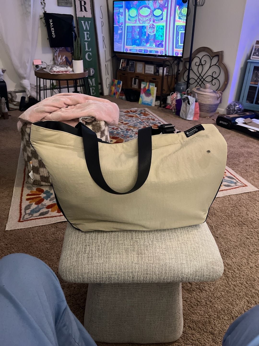 Lululemon Clean Lines Tote 22L Bag O/S Trench Tan 2