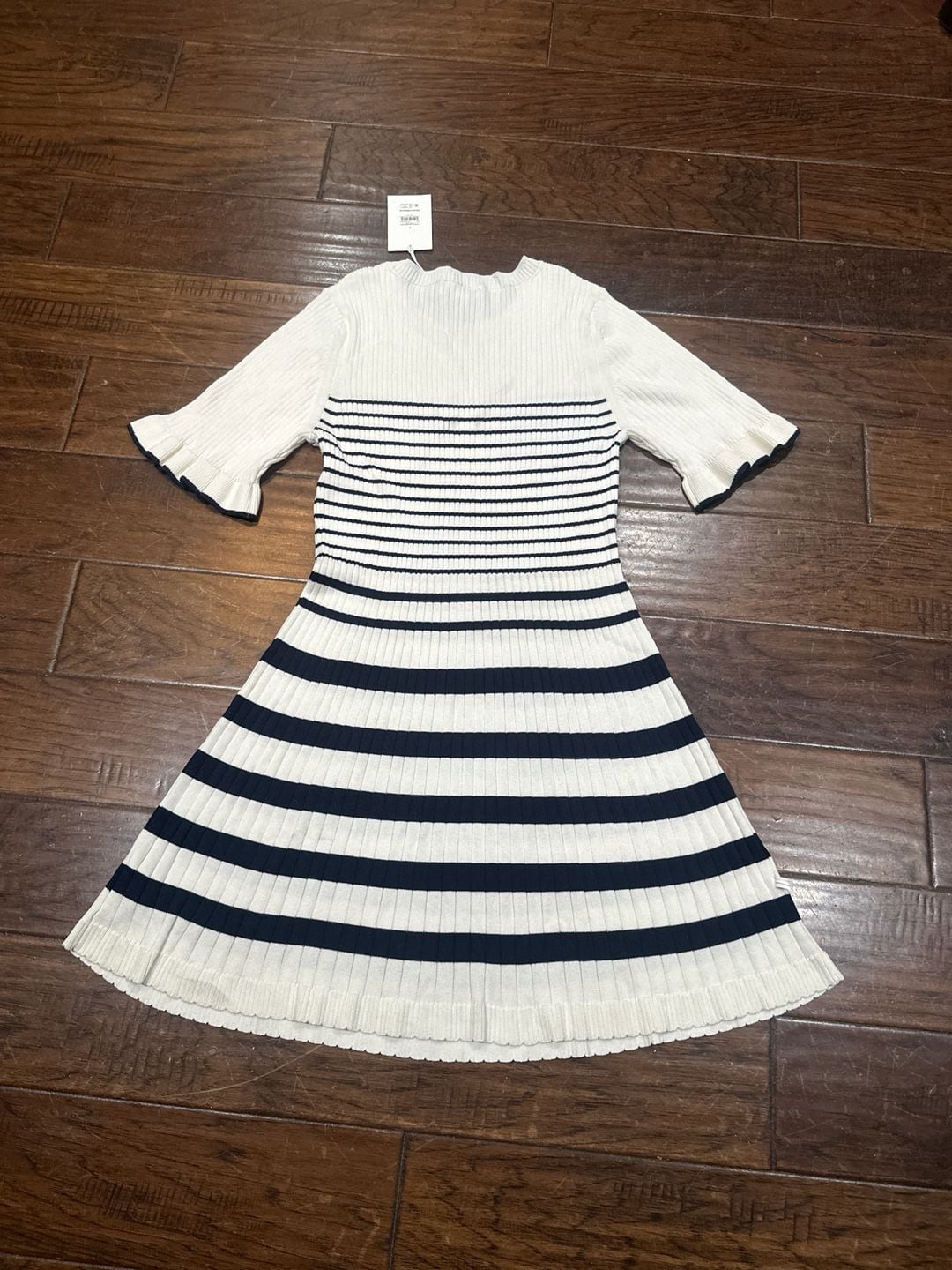 Free Assembly Women's Striped Knit Ruffle Sleeve Fit and Flare Dress, Size L 6