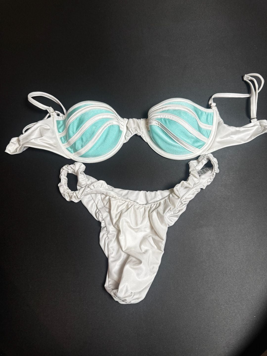 God Save Queens Allure Seychelles Bikini Set - Top Size L, Bottom Size XS 12