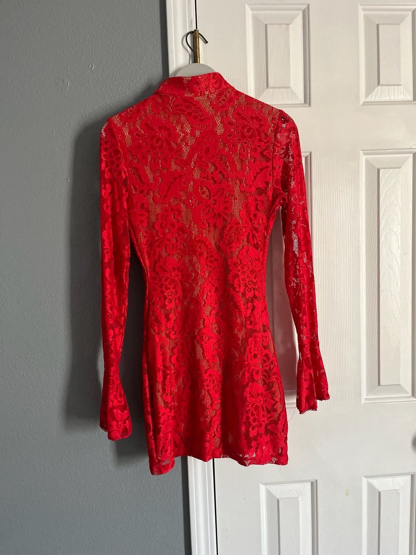 SHEIN Red Floral Lace Keyhole Mock Neck Mini Dress Size XS 4