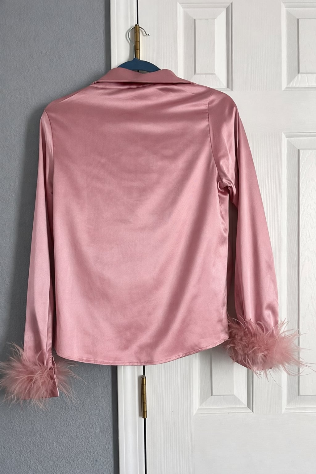 SHEIN Pink Satin Button Down Shirt with Feather Trim Cuffs Size XS 3