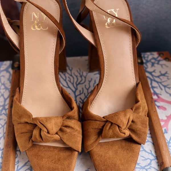 New York & Company Marceline Faux Suede Platform Block Heel Sandals Size 6