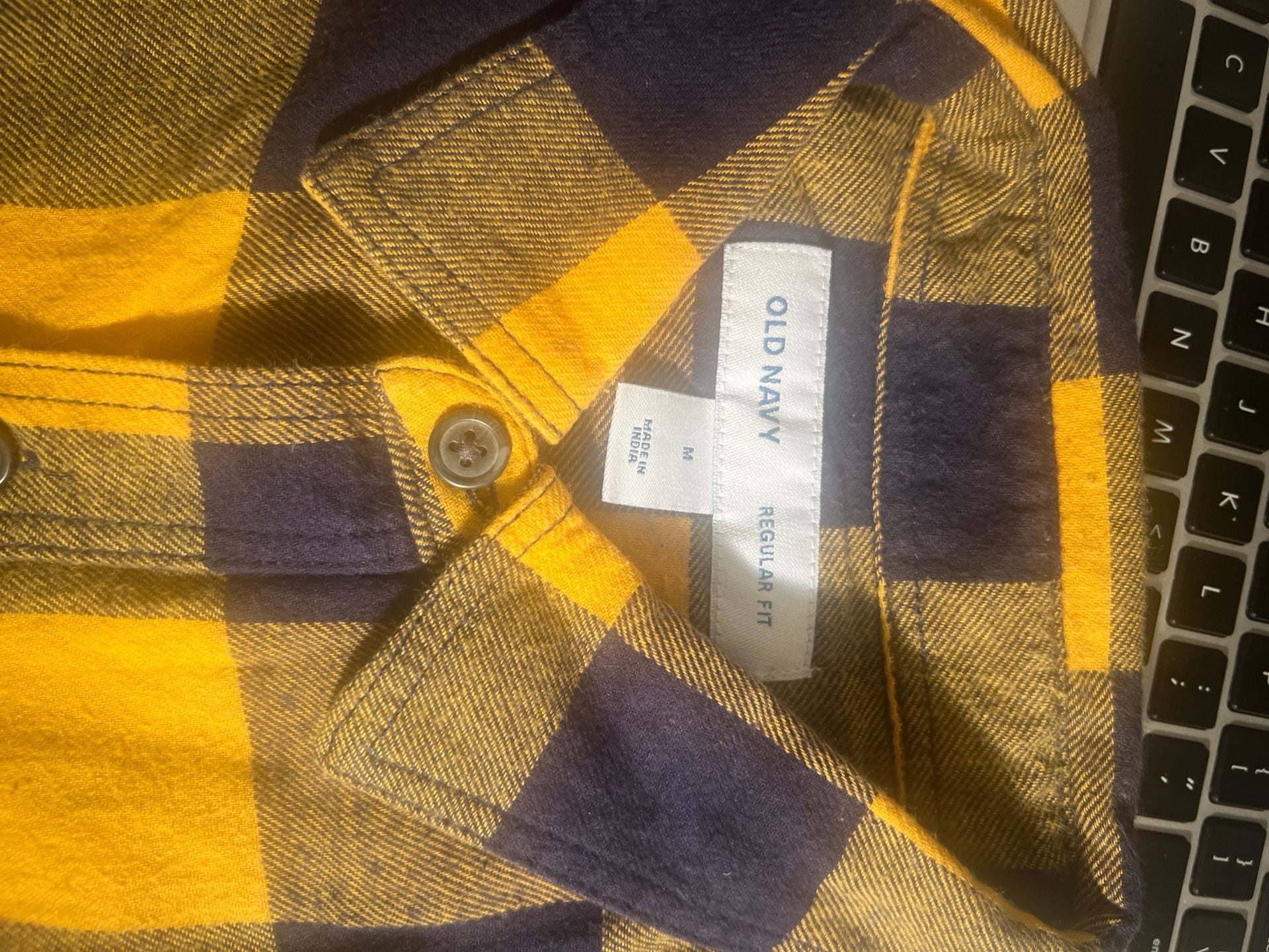 Old Navy Regular Fit Yellow & Navy Buffalo Plaid Flannel Shirt, Size M 2