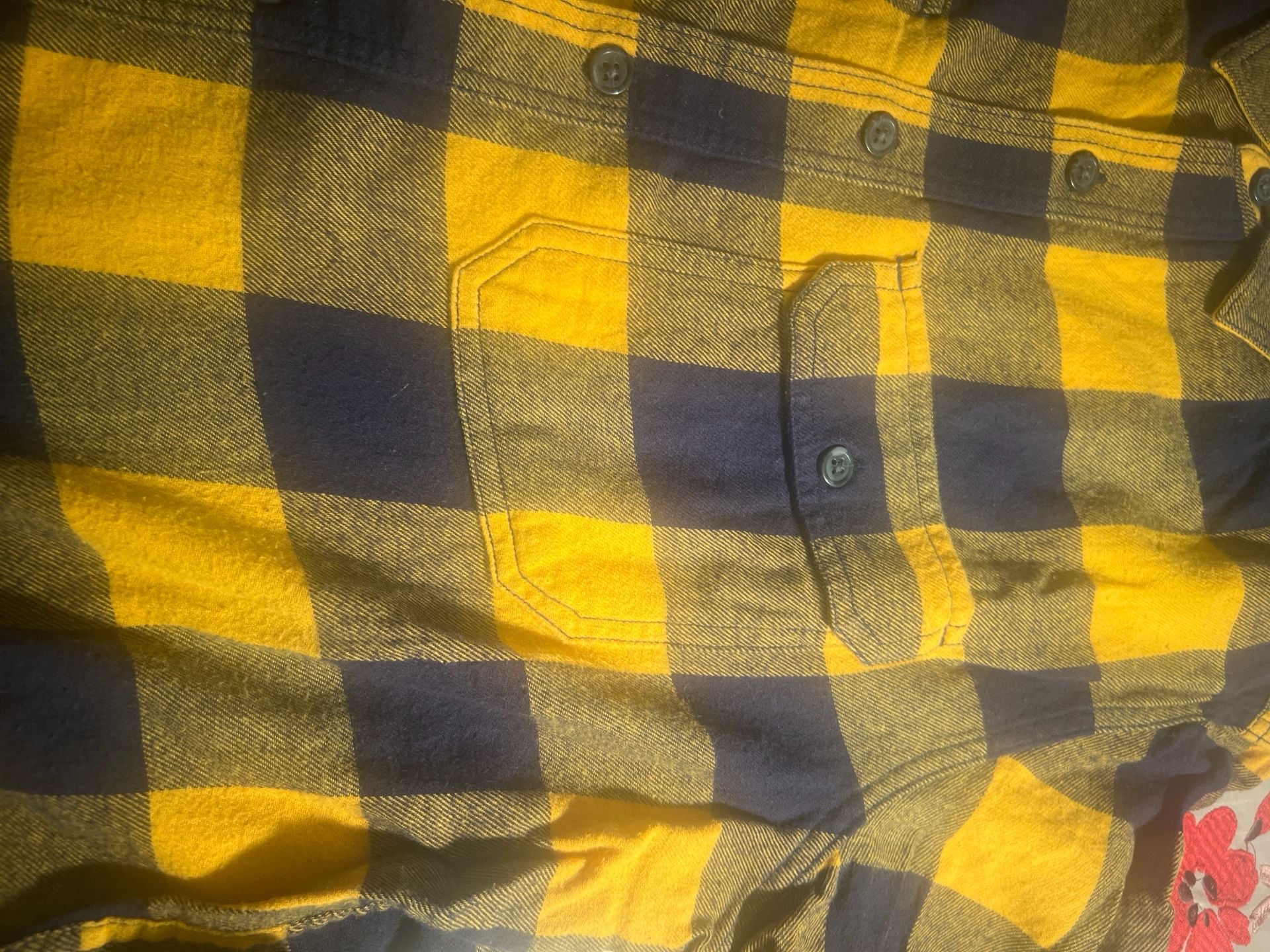 Old Navy Regular Fit Yellow & Navy Buffalo Plaid Flannel Shirt, Size M 4