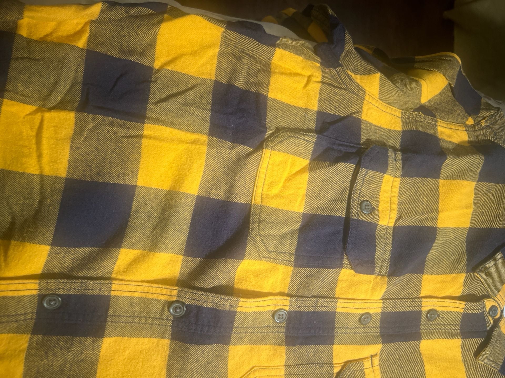 Old Navy Regular Fit Yellow & Navy Buffalo Plaid Flannel Shirt, Size M 5