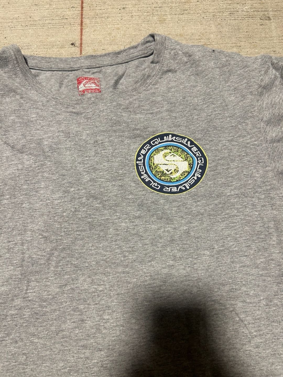 Y2K Quiksilver Men's Grey Graphic Logo Short Sleeve T-Shirt 3