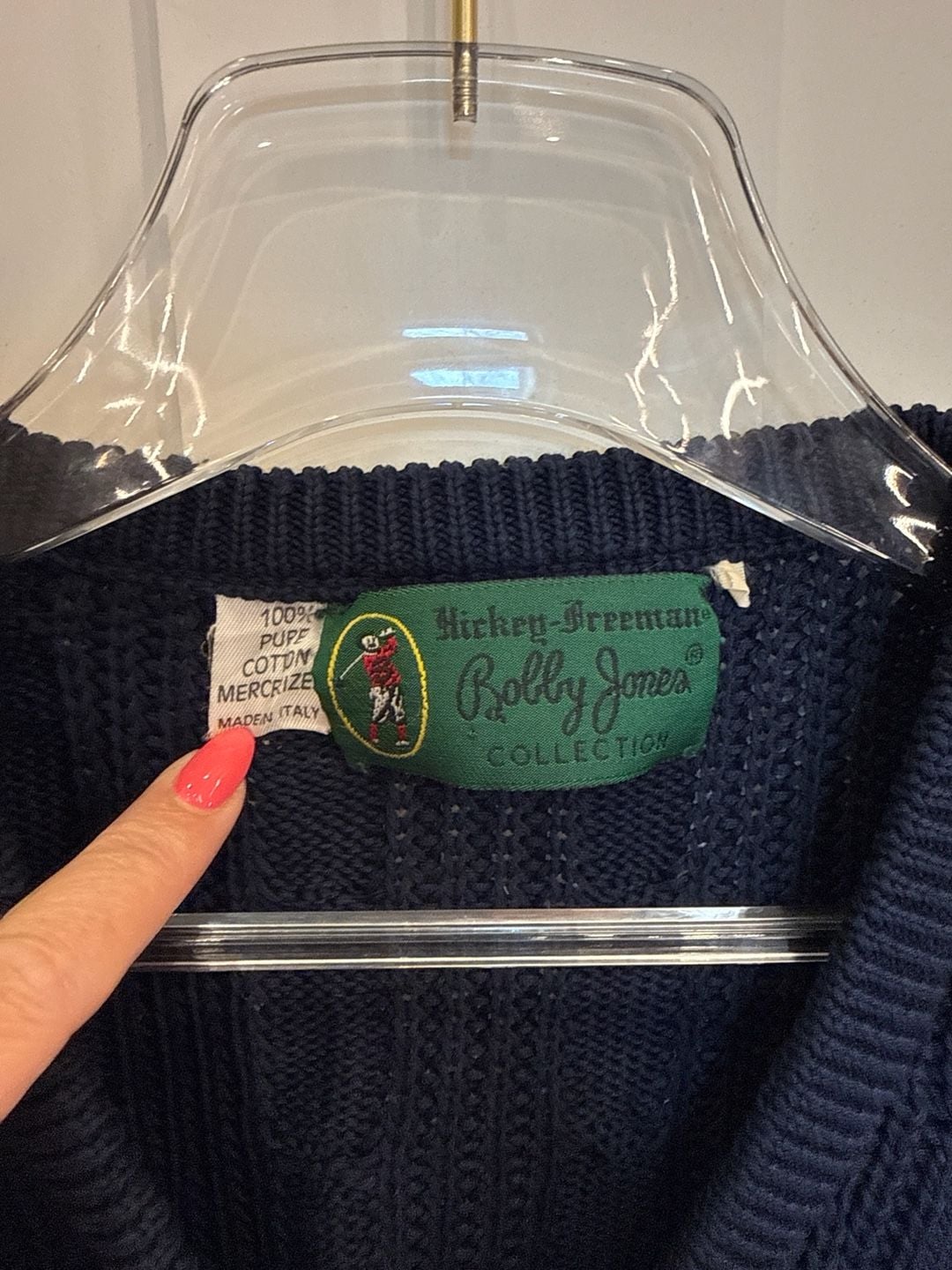 Bobby Jones by Hickey Freeman Navy Blue Cable Knit V-Neck Mercerized Cotton Sweater Vintage look. 3