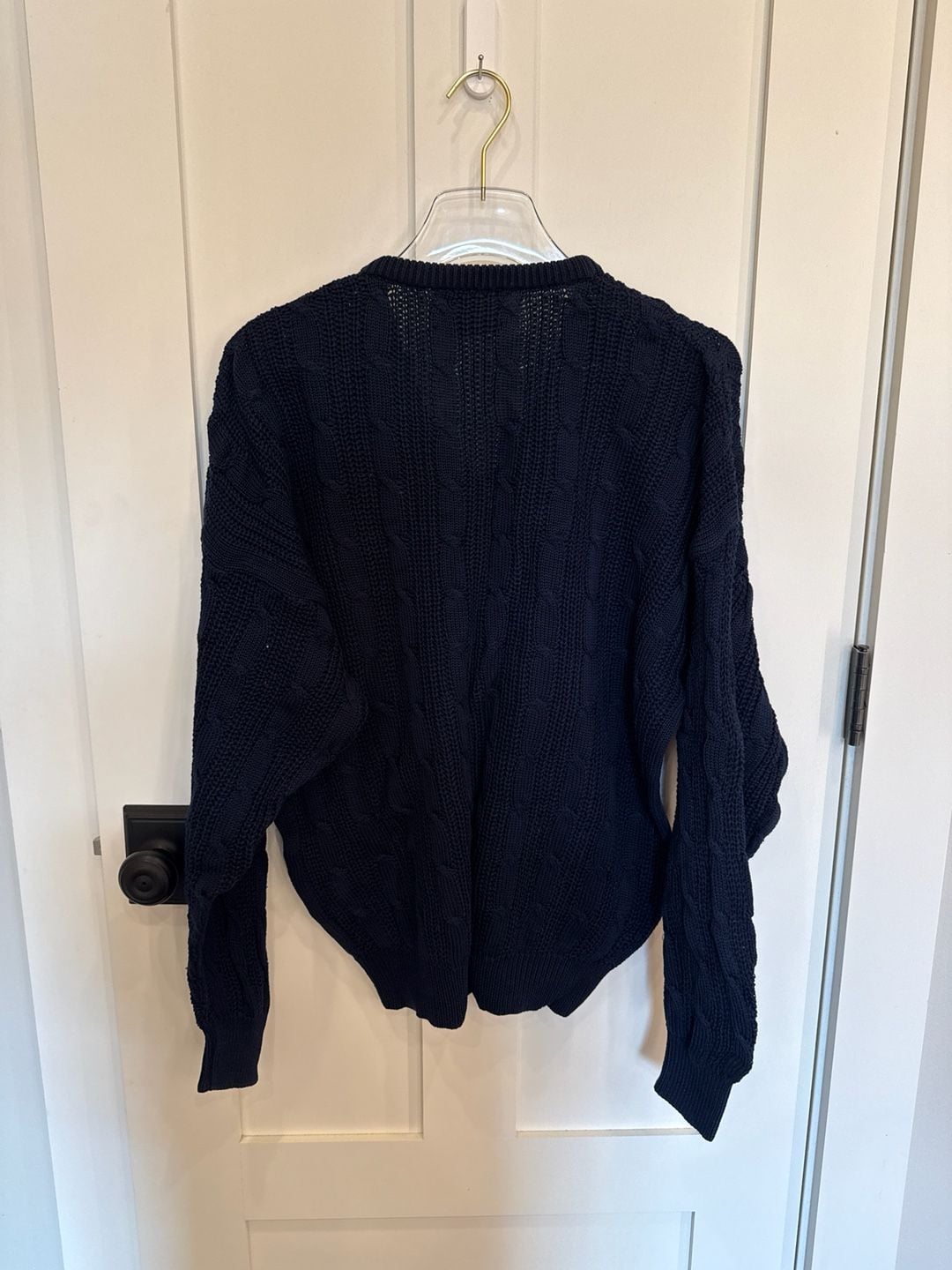 Bobby Jones by Hickey Freeman Navy Blue Cable Knit V-Neck Mercerized Cotton Sweater Vintage look. 4