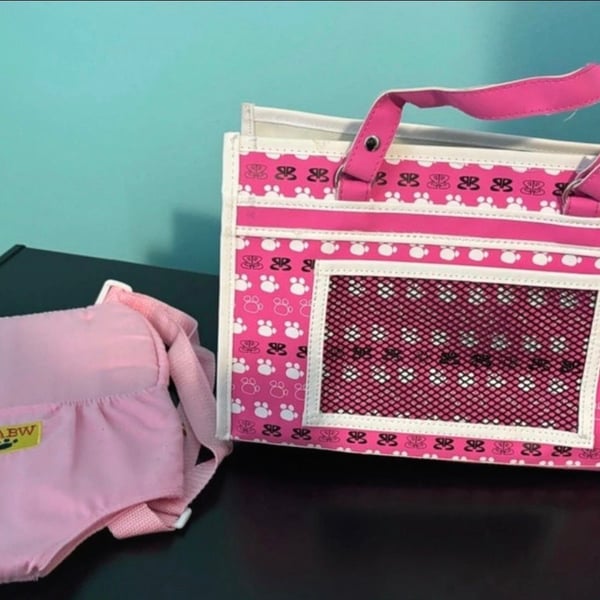 Build-A-Bear Workshop Pink Paw Print Travel Carrier Bag and Plush Carrier Harness Set
