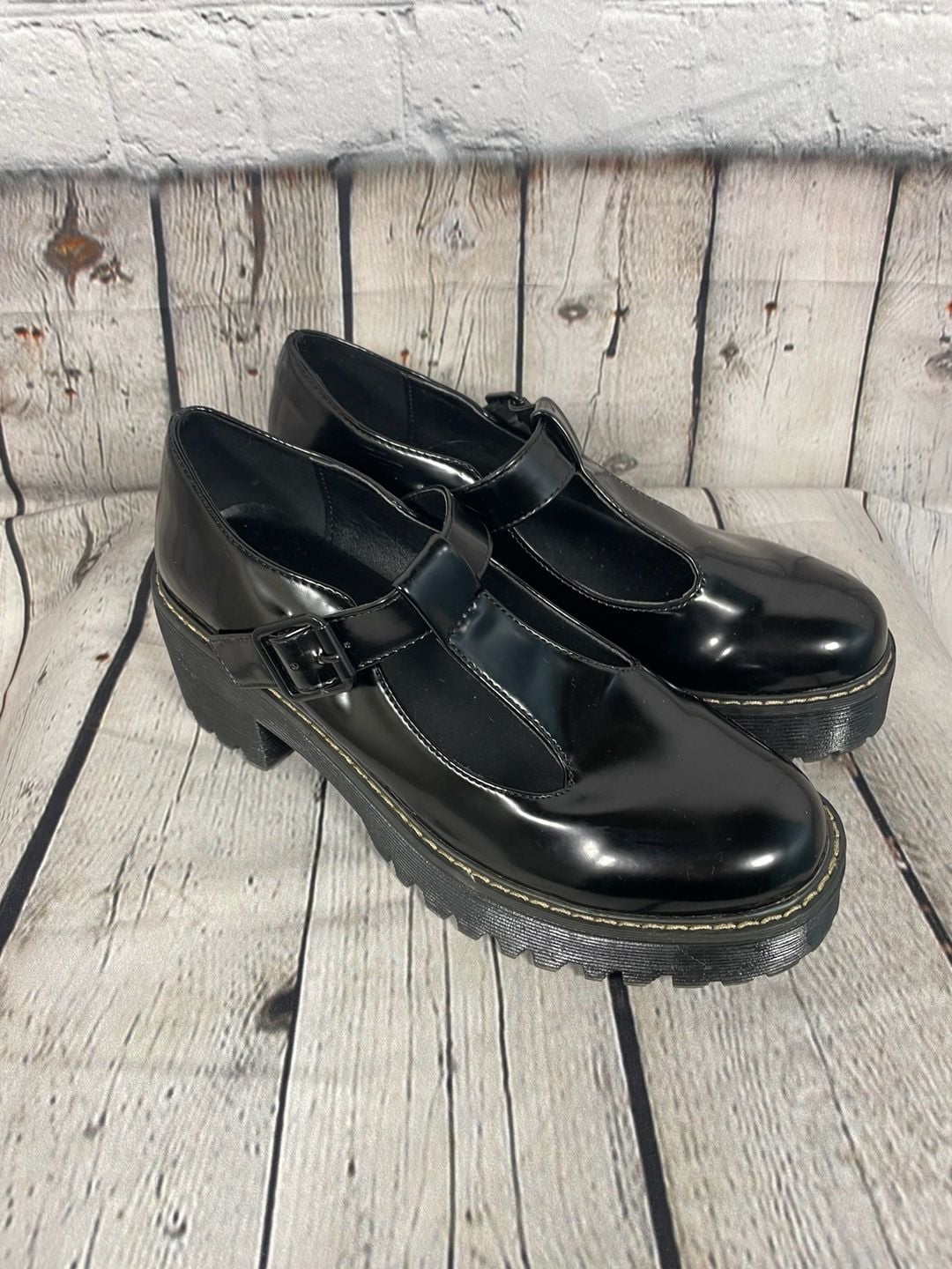 Madden Girl Trollo Black Patent T-Strap Platform Mary Jane Shoes Size 7M 5