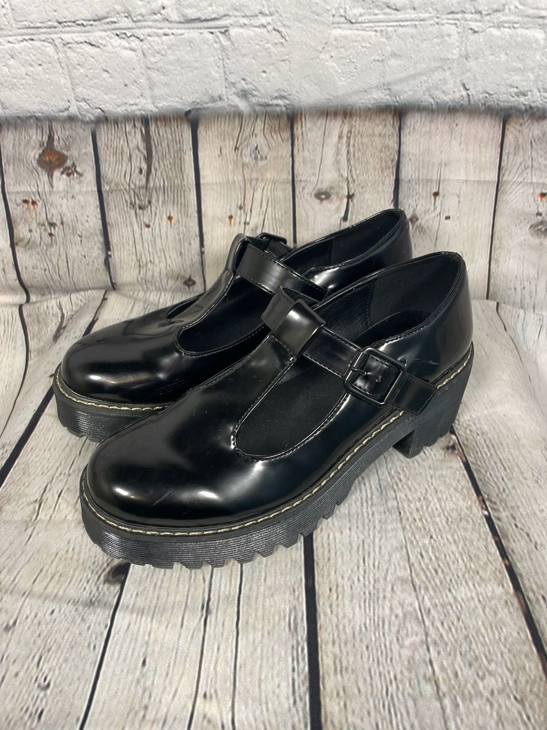Madden Girl Trollo Black Patent T-Strap Platform Mary Jane Shoes Size 7M 6