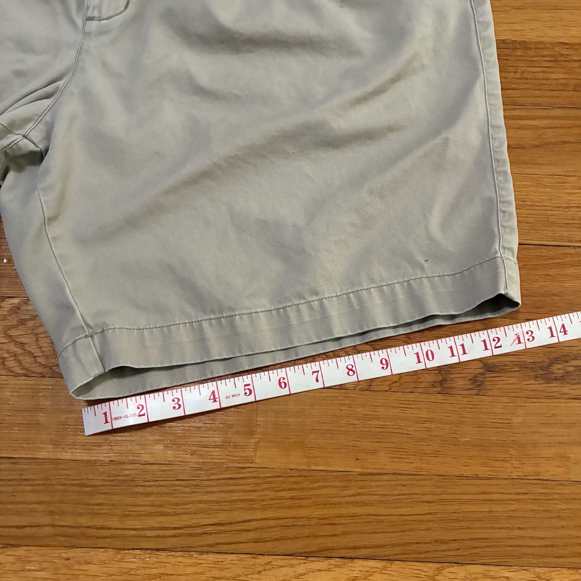 Old Navy Pleated Khaki Shorts Size 42 6