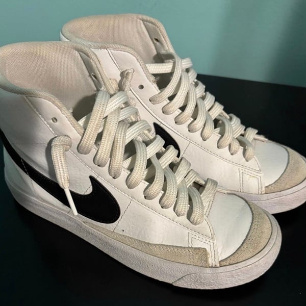 Nike Sneakers Size 4.5
