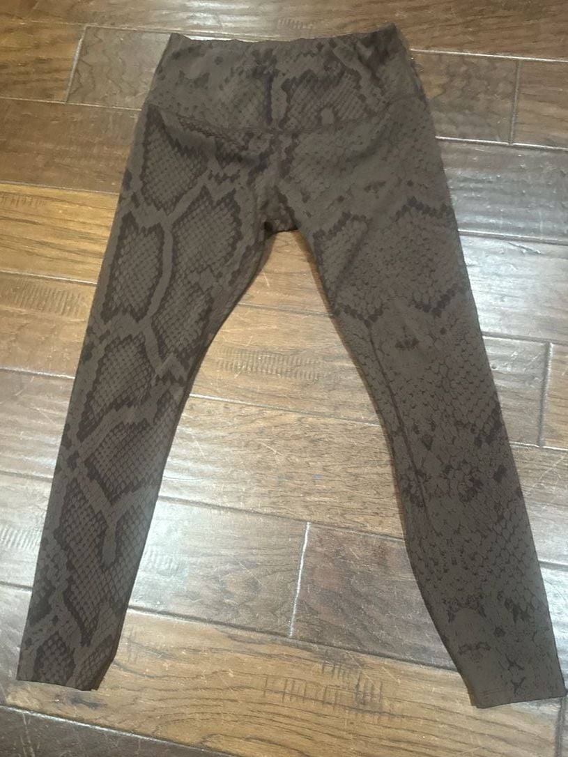 Varley Luna High-Rise Leggings in Burnt Snake, Size M 1