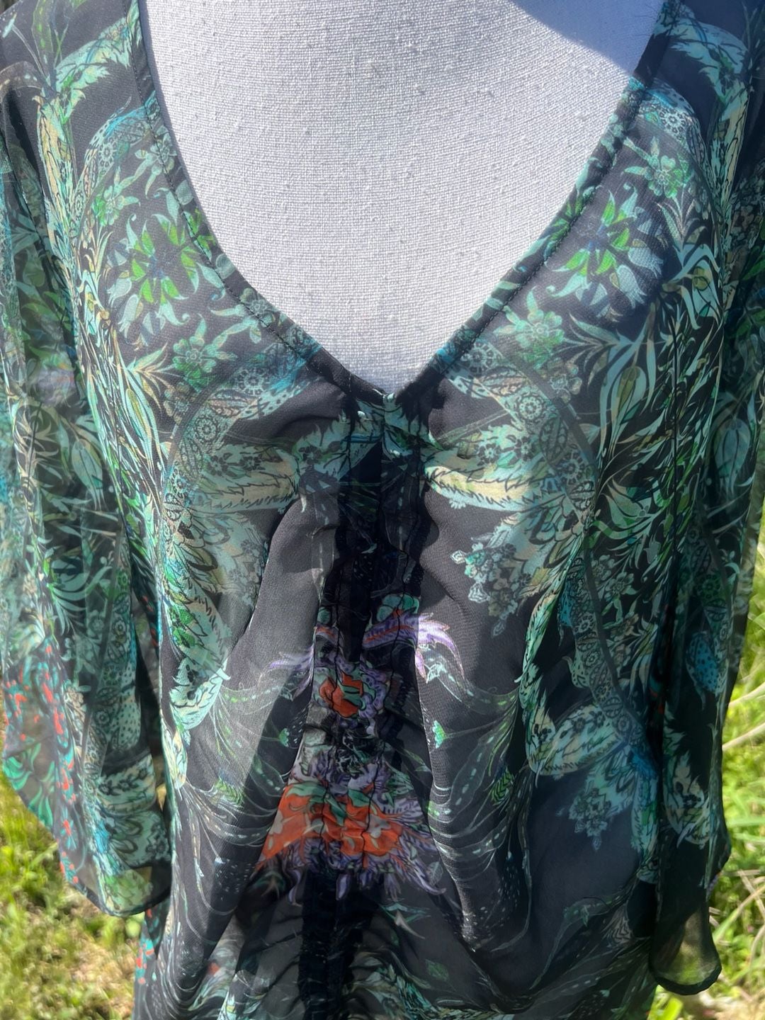 City Chic Sheer Floral Ruched Front Maxi Dress Cover-up Size XS/14 7