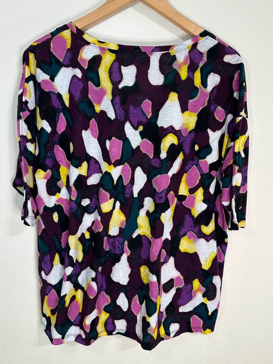 Dana Buchman Abstract Print V-Neck Bubble Hem Top, Size L 3