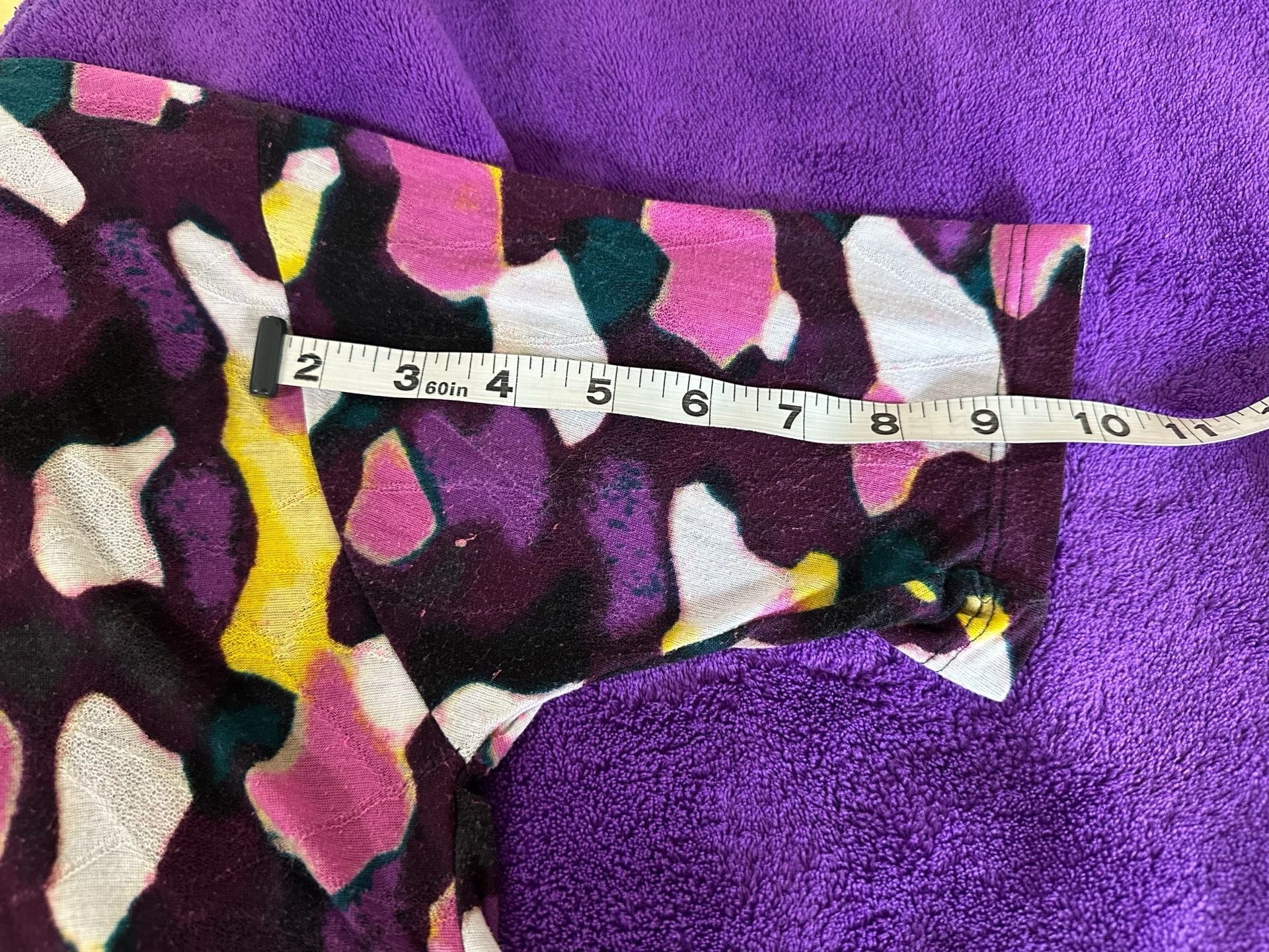 Dana Buchman Abstract Print V-Neck Bubble Hem Top, Size L 9