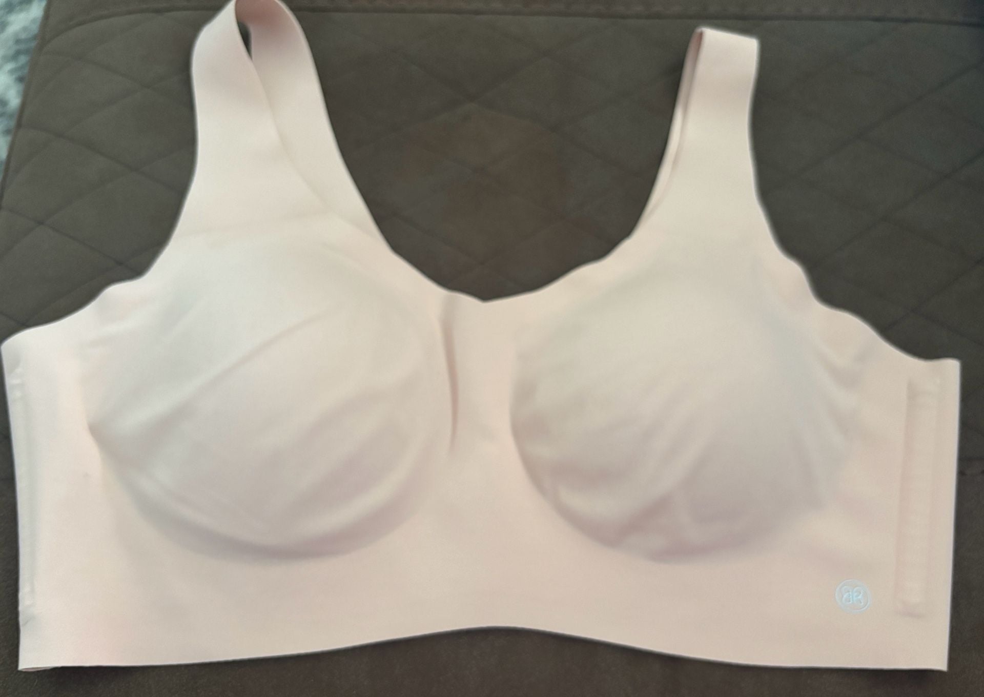 Lot of 3 Breezies Seamless Unlined Wirefree Comfort Bras Pastel Colors 14