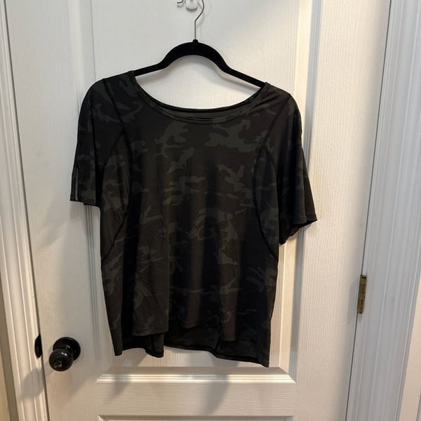 Lululemon Sculpt Short Sleeve Shirt Heritage 365 Camo Deep Coal Multi