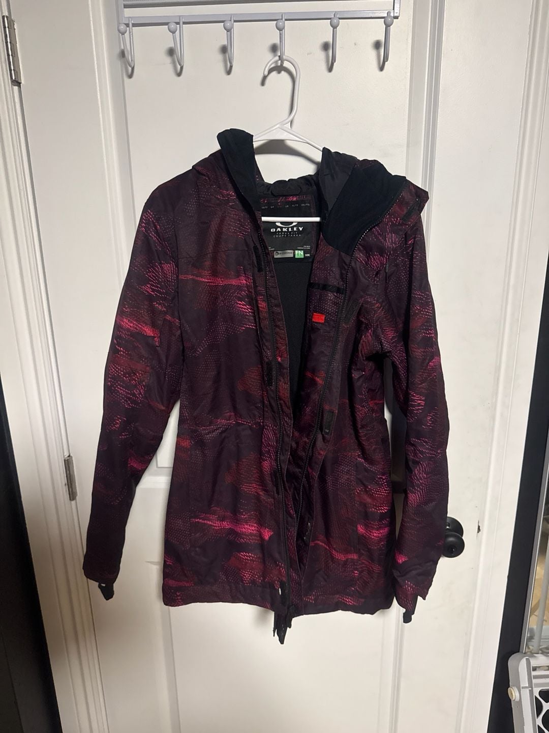 Oakley Women's Spellbound Biozone FN Dry 10K Insulated Parka Jacket, Size Medium 2