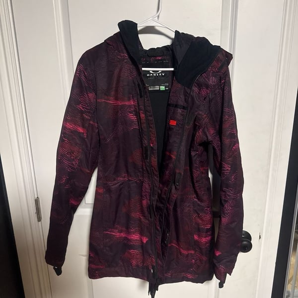 Oakley Women's Spellbound Biozone FN Dry 10K Insulated Parka Jacket, Size Medium