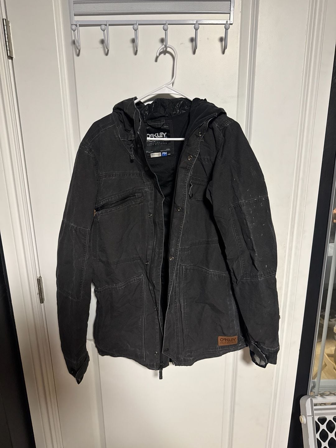 Oakley Factory Pilot Biozone FN Dry 15K Snowboard Jacket Black Size Medium 2