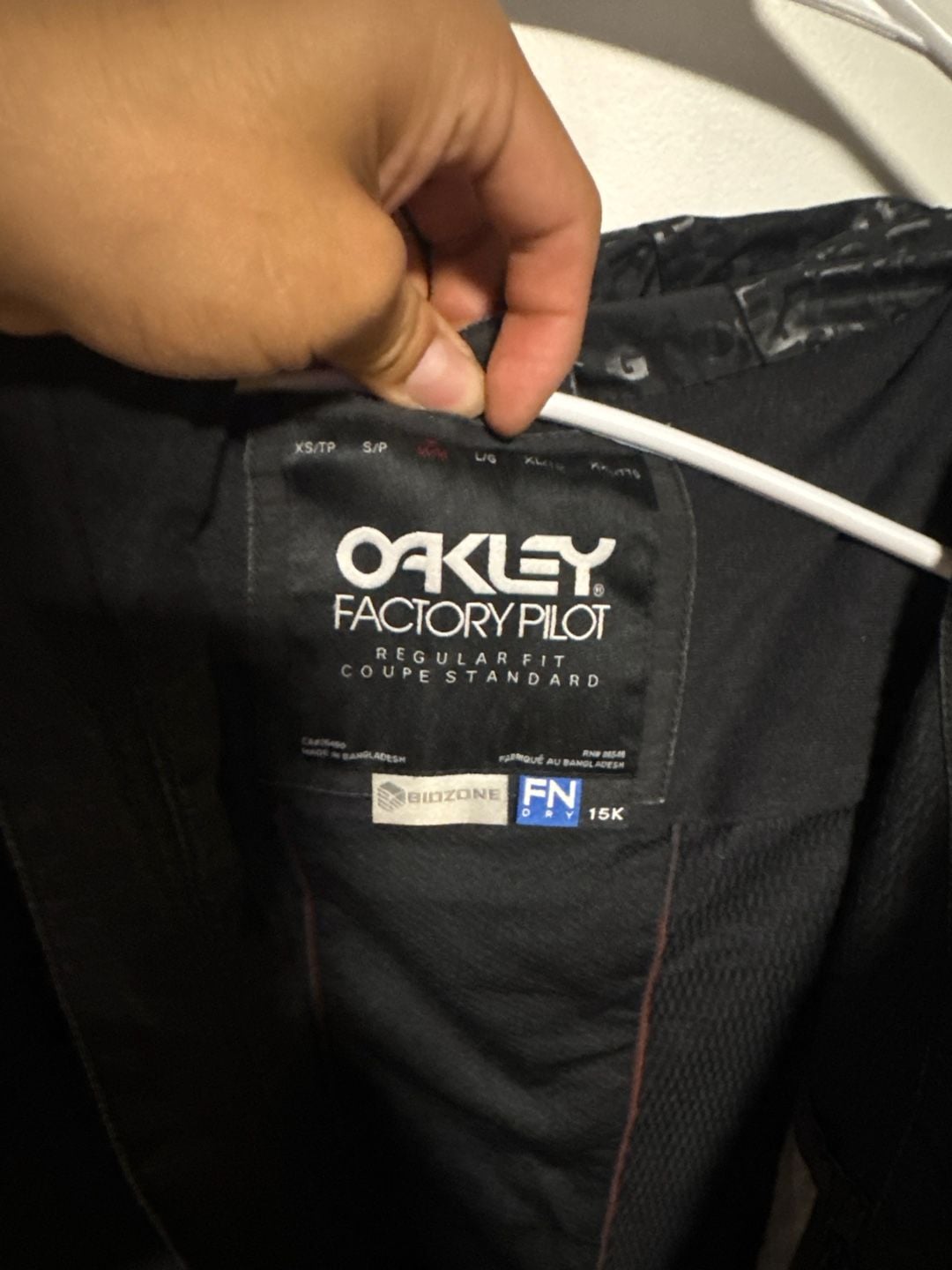 Oakley Factory Pilot Biozone FN Dry 15K Snowboard Jacket Black Size Medium 3