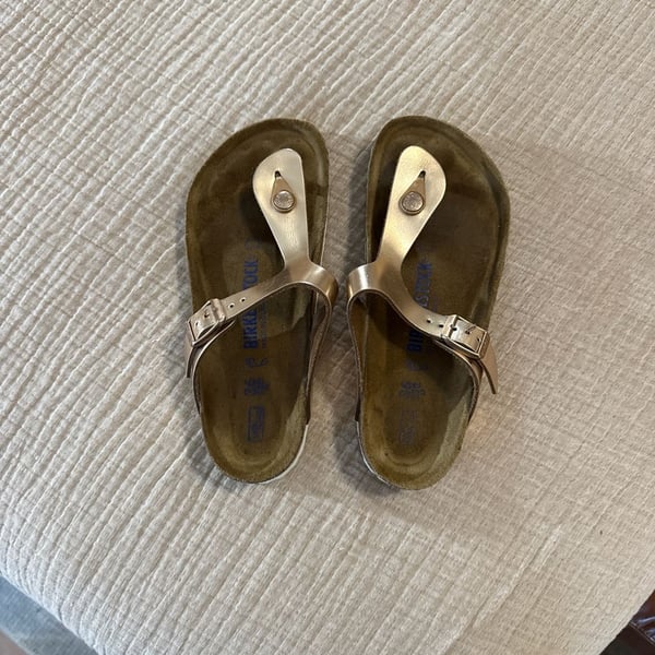 Birkenstock Gizeh Metallic Gold Thong Sandals Size 38