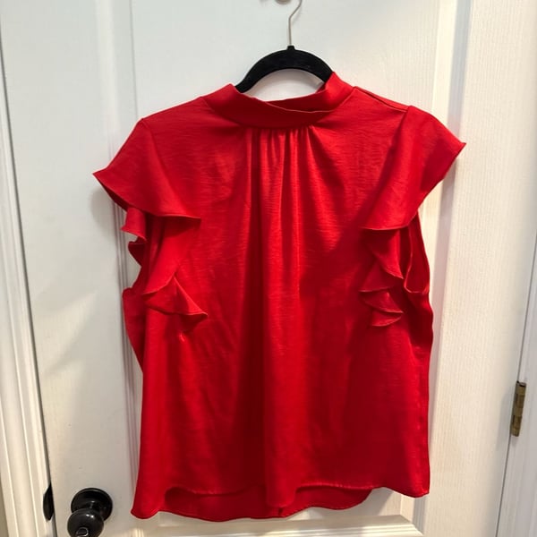 VICI Red Ruffle Mock Neck Sleeveless Top Size Large