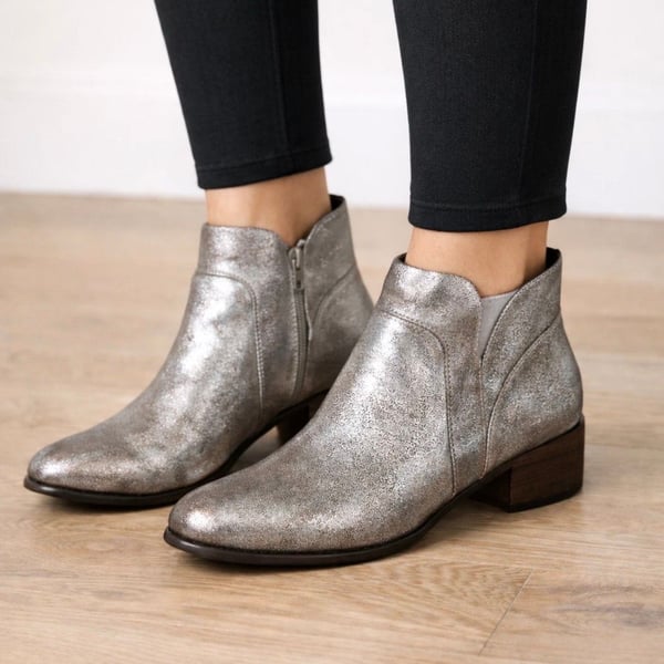 Seychelles Full Speed Pewter Distressed Metallic Leather Ankle Boots Size 8