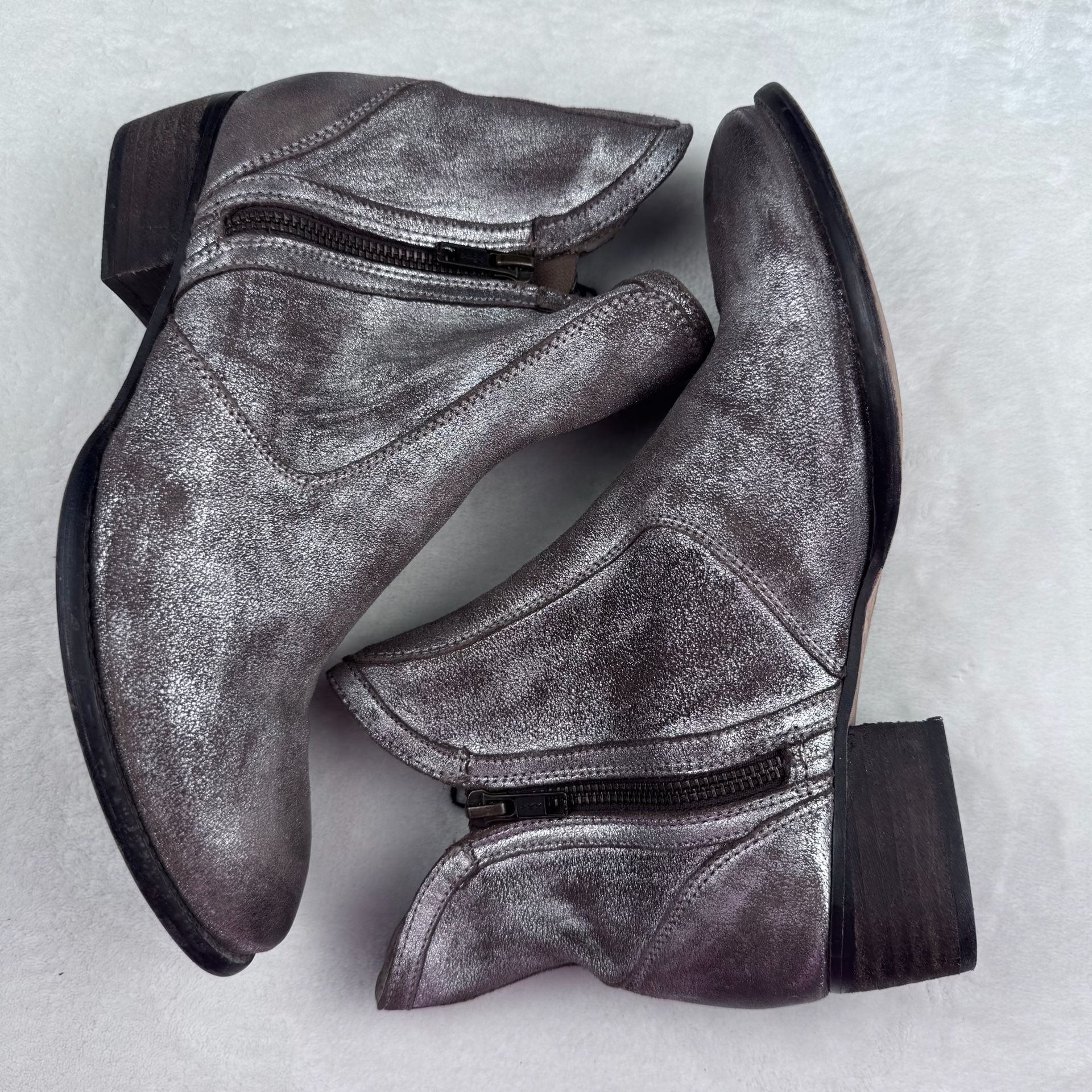 Seychelles Full Speed Pewter Distressed Metallic Leather Ankle Boots Size 8 3