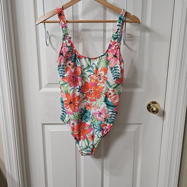 Decree Women's Tropical Floral Print One-Piece Swimsuit Size XL