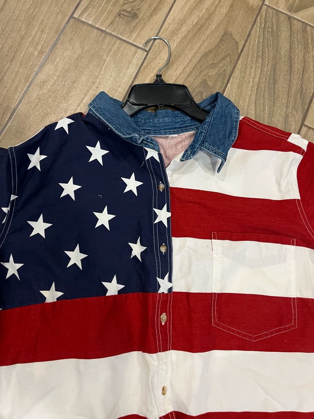 Vintage American Flag Stars and Stripes Short Sleeve Button Down Shirt with Denim Collar 3