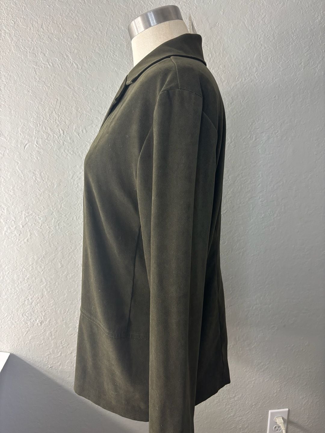 Inclinations Faux Suede Olive Green Button Front Jacket Size Small 4