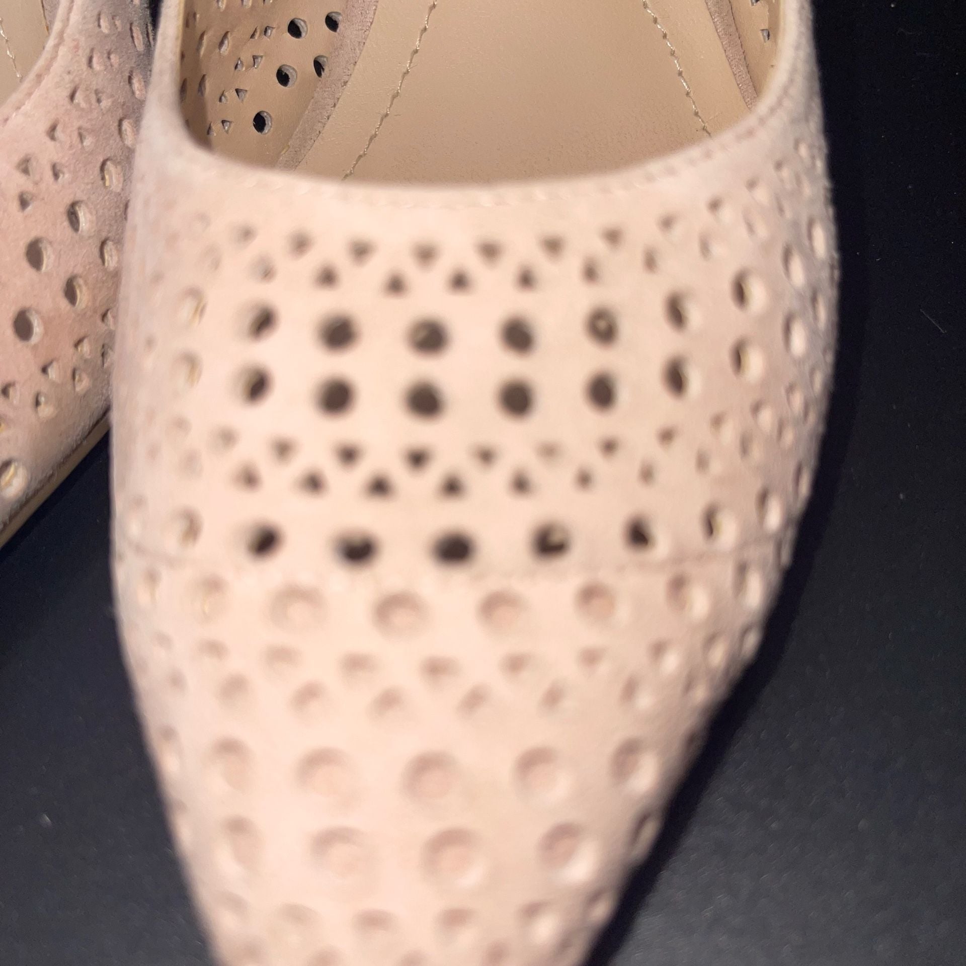 Alfani Step 'N Flex Perforated Pointed Toe Pumps Nude Size 6.5M 9