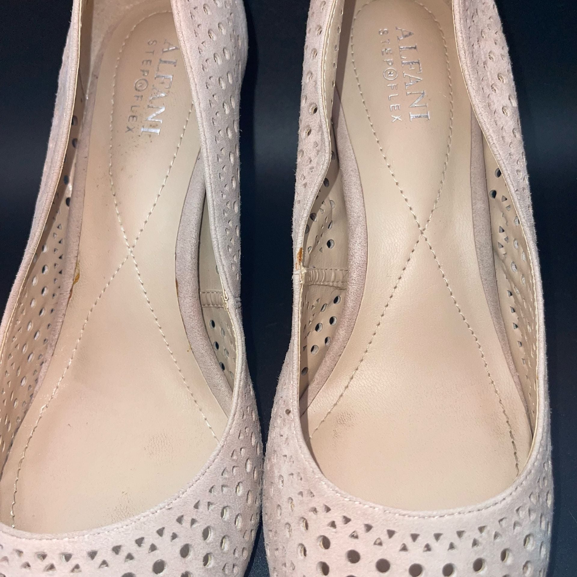 Alfani Step 'N Flex Perforated Pointed Toe Pumps Nude Size 6.5M 10