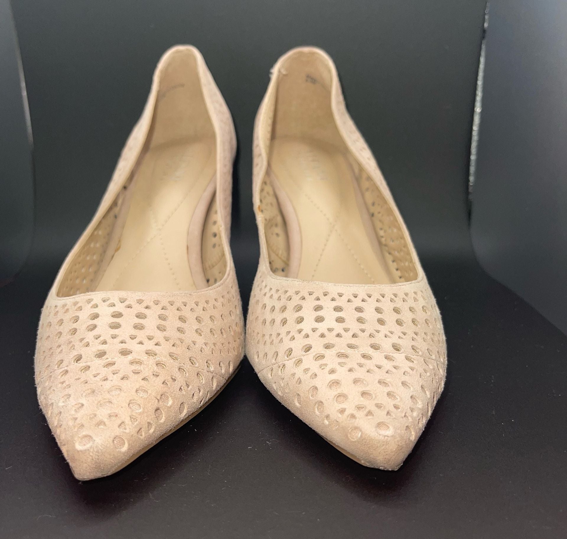 Alfani Step 'N Flex Perforated Pointed Toe Pumps Nude Size 6.5M 14