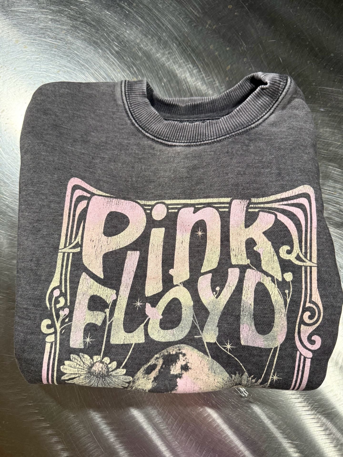 Pink Floyd Dark Side of the Moon 1973 Graphic Crewneck Sweatshirt Wash Grey Small 2