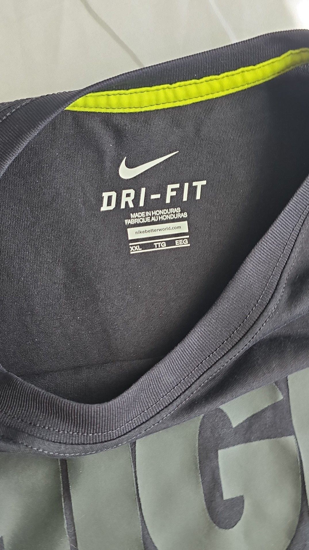 Nike Dri-FIT "High Light Real" Graphic T-Shirt Black Neon XXL 4